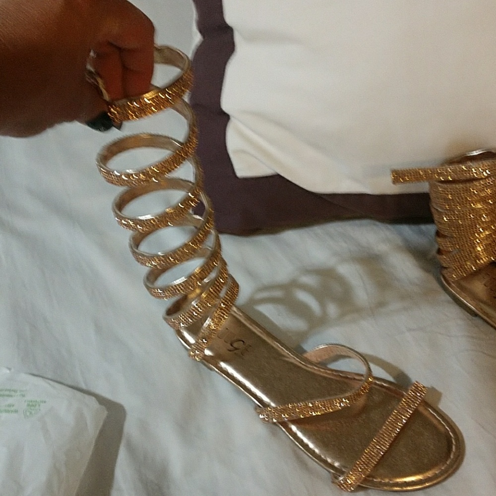 Sandals - Picture 2 of 3